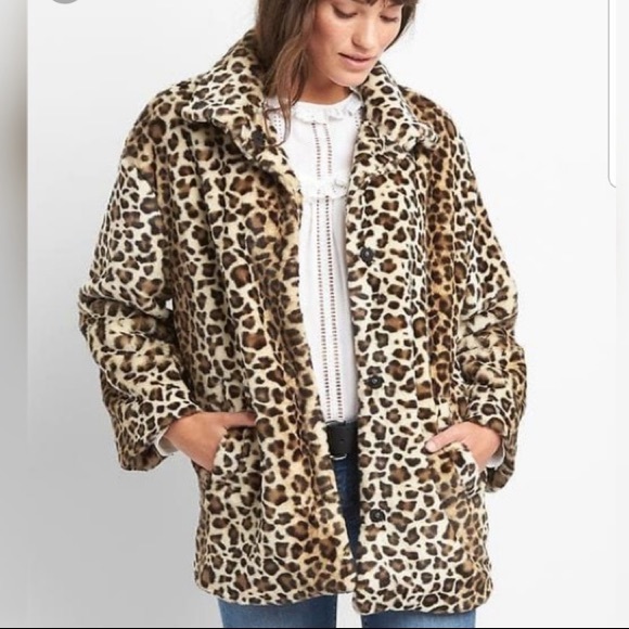 Gap leopard puffer jacket Clearance